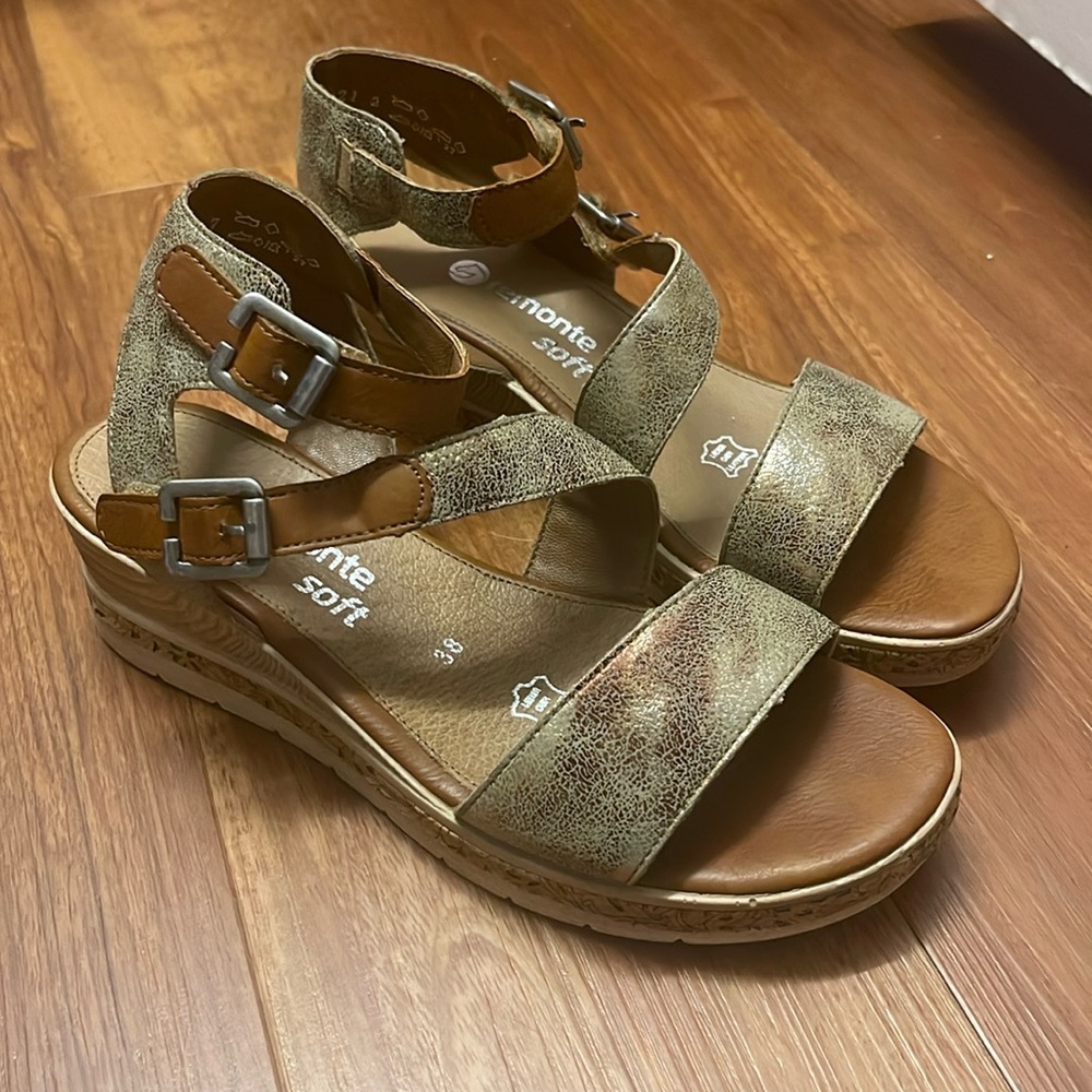 Remonte comfort sandals. metallic straps and cork wedge. These are gorgeous!